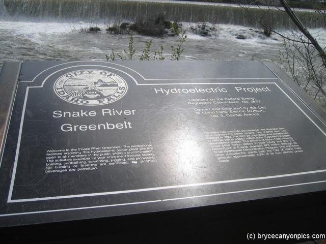 Snake River Greenbelt sign in Idaho Falls.jpg
