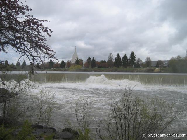 Idaho Falls waterfall.jpg