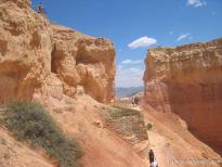 Bryce Canyon trails.jpg